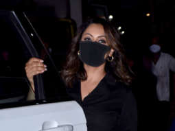 Photos: Gauri Khan snapped post shoot in Juhu