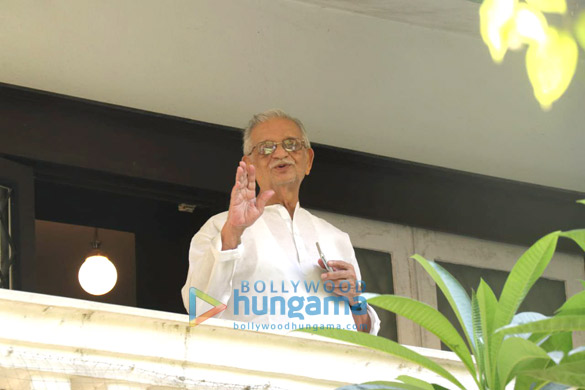 photos gulzar snapped at his balcony in bandra 1