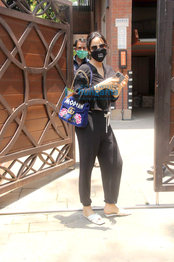 Photos: Neha Sharma spotted in Bandra Photos: Neha Sharma spotted in Bandra
