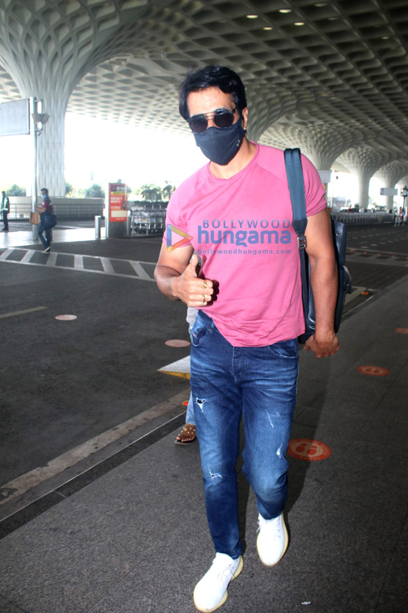 photos nora fatehi amyra dastur and sonu sood snapped at the airport 1