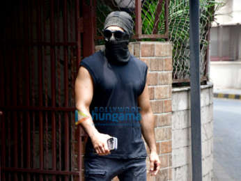 Photos: Ranveer Singh spotted at a dubbing studio in Bandra
