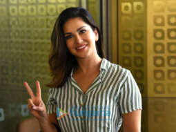 Photos: Sunny Leone, Sara Ali Khan, Amrita Singh and others snapped at the airport