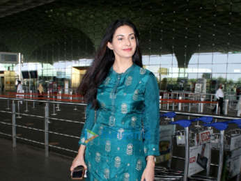 Photos: Taapsee Pannu, Rhea Chakraborty, Amyra Dastur and others snapped at the airport