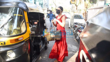 Photos: Yuvika Chaudhary spotted at Shimmer Entertainment office