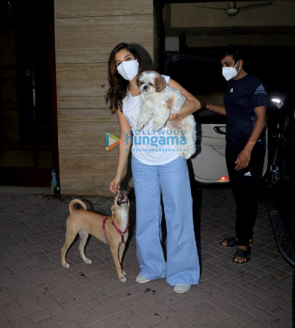 sophie choudry snapped in bandra 3 2