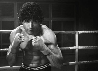 Farhan Akhtar is all set to pack a punch; shares new still from Toofan