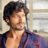 Vidyut Jammwal gifts his jacket worth Rs 40,000 to a photographer; watch