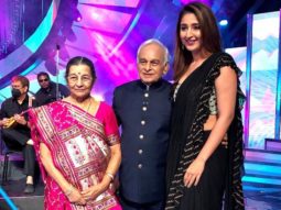 Dhvani Bhanushali meets her idol veteran composer Anandji on the sets of Indian Idol 12