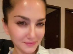 Sunny Leone flaunts the diamond necklace gifted to her by husband Daniel Weber on their 10th anniversary