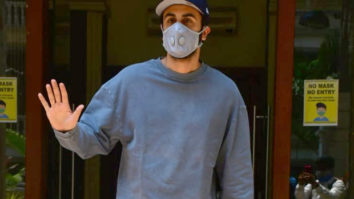 “Your lockdown is not on?” asks Ranbir Kapoor as he poses for the paparazzi in the city