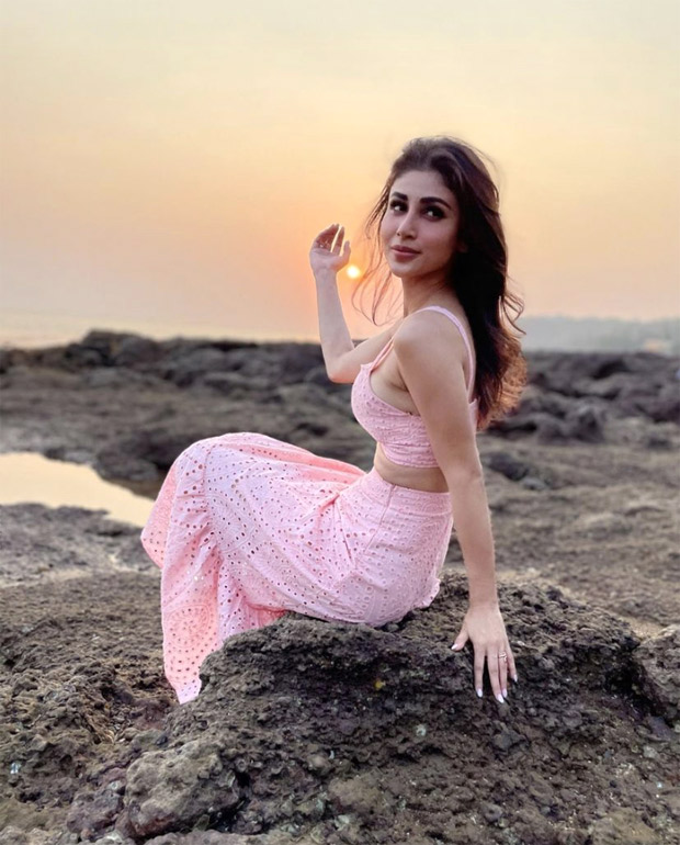 FASHION FACE-OFF: Mouni Roy or Daisy Shah – who stunned in pastel pink crop top and skirt better?