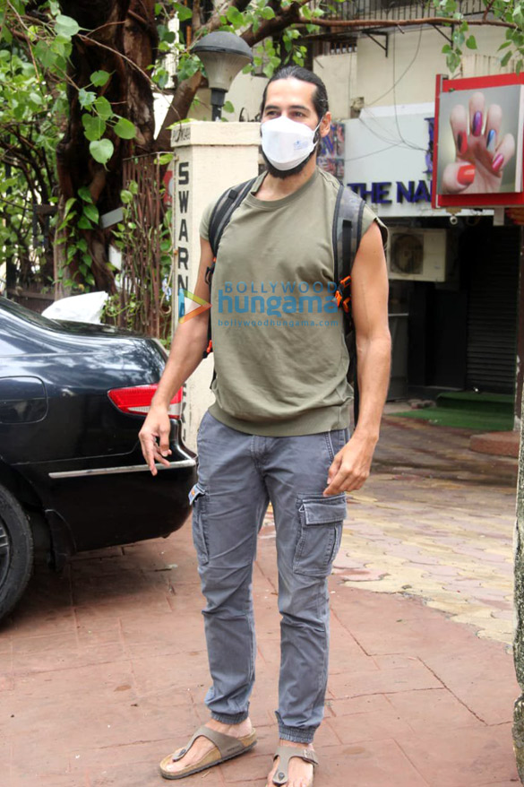 photos dino morea spotted in bandra 3