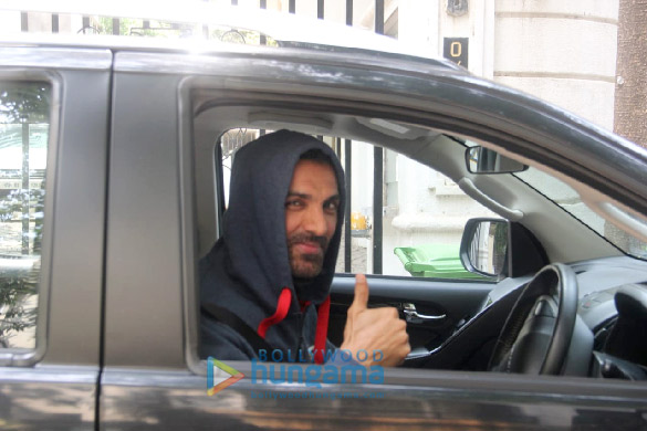 photos john abraham spotted in bandra 3 5