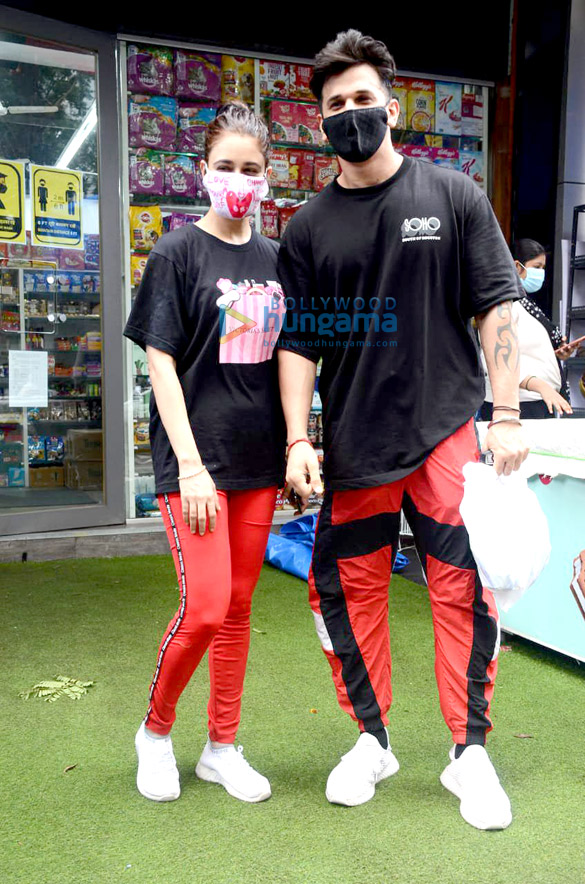 photos prince narula and yuvika chaudhary snapped at a medical store 1