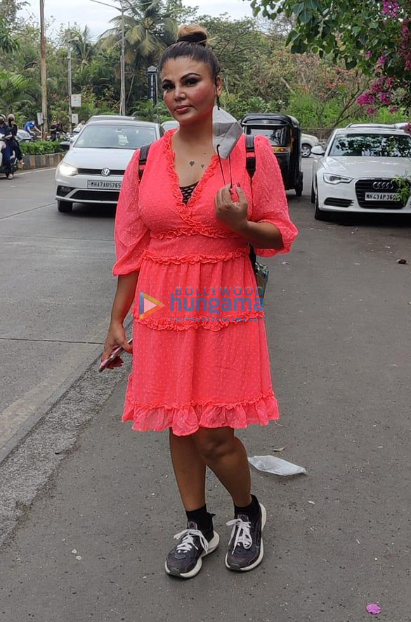 photos rakhi sawant snapped in lokhandwala 4 3