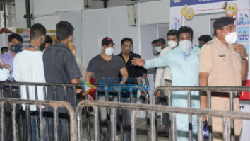 Photos: Salman Khan snapped at the vaccination centre in Dadar