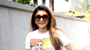 Photos: Shama Sikander spotted outside her building