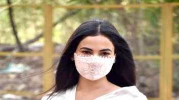 Photos: Sonal Chauhan and Sonnalli Seygall snapped in Versova