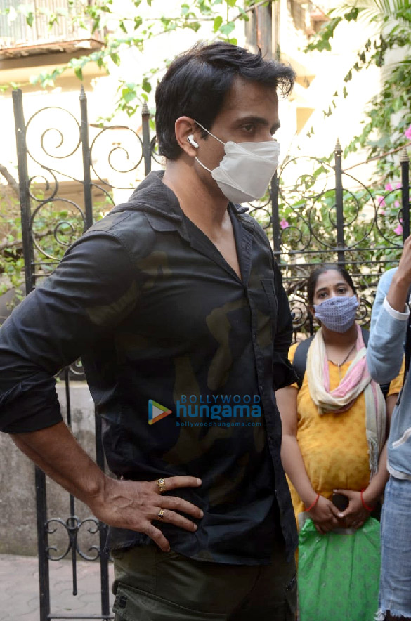 Photos: Sonu Sood snapped at his residence Photos: Sonu Sood snapped at his residence
