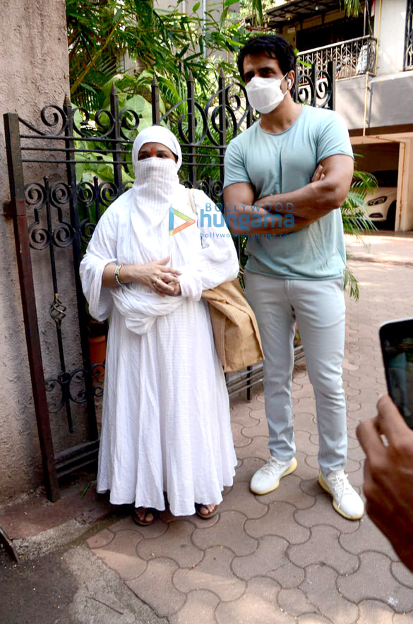 Photos: Sonu Sood snapped at his residence Photos: Sonu Sood snapped at his residence