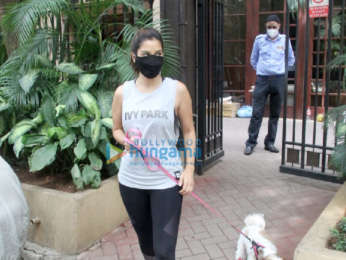 Photos: Sophie Choudry and Aisha Sharma spotted in Bandra