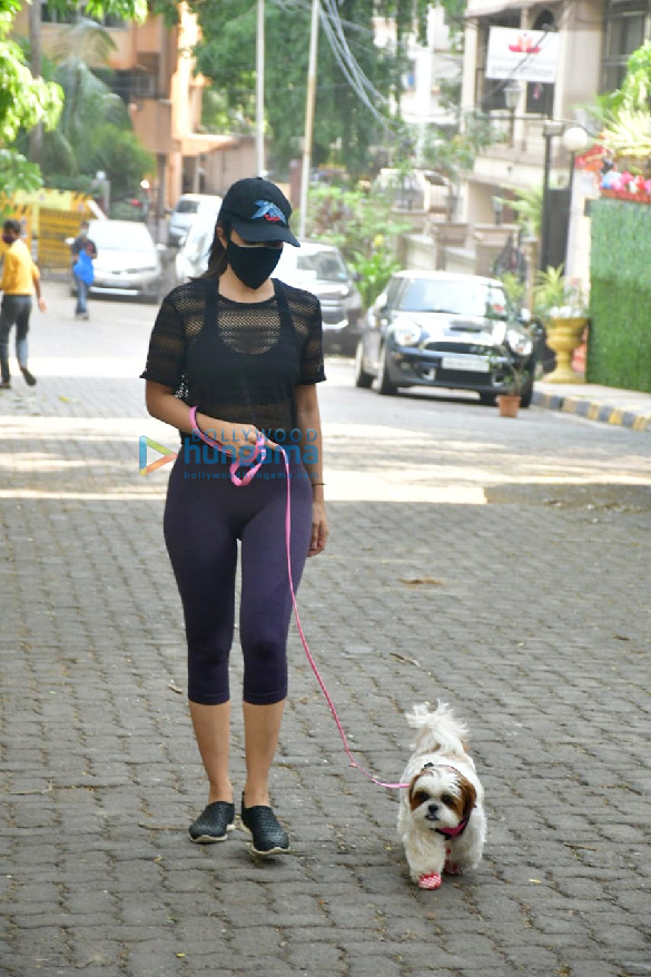 Photos: Sophie Choudry and Malaika Arora spotted during their morning walk Photos: Sophie Choudry and Malaika Arora spotted during their morning walk