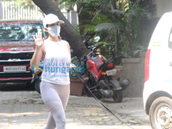 Photos: Sophie Choudry spotted on a morning walk in Bandra