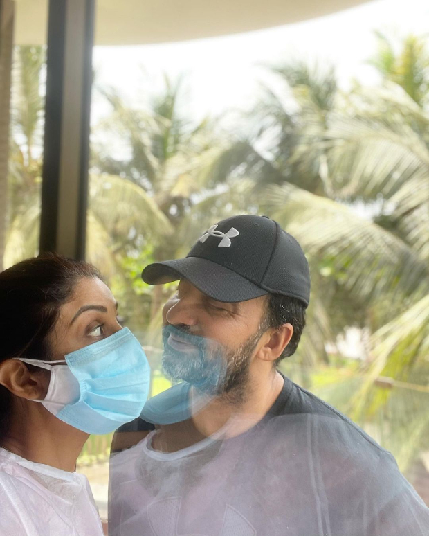 Shilpa Shetty shares a glimpse of celebrating love with Raj Kundra amid the pandemic