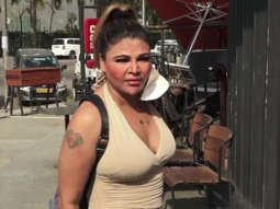 Spotted – Rakhi Sawant and Arti Singh at Lokhandwala complex