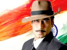 Ajay Devgn celebrates 19 years of The Legend Bhagat Singh