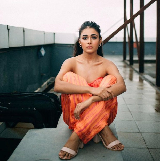 Jayeshbhai Jordaar actress Shalini Pandey dominates in strapless orange jumpsuit Jayeshbhai Jordaar actress Shalini Pandey dominates in strapless orange jumpsuit