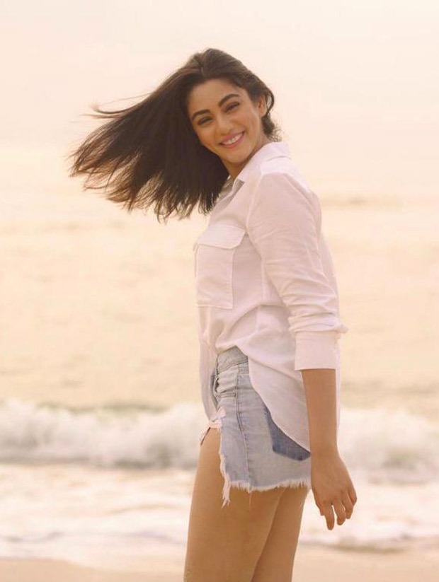 Khatron Ke Khiladi 11: Sana Makbul reminisces beach days in Cape Town in white shirt and denim shorts Khatron Ke Khiladi 11: Sana Makbul reminisces beach days in Cape Town in white shirt and denim shorts