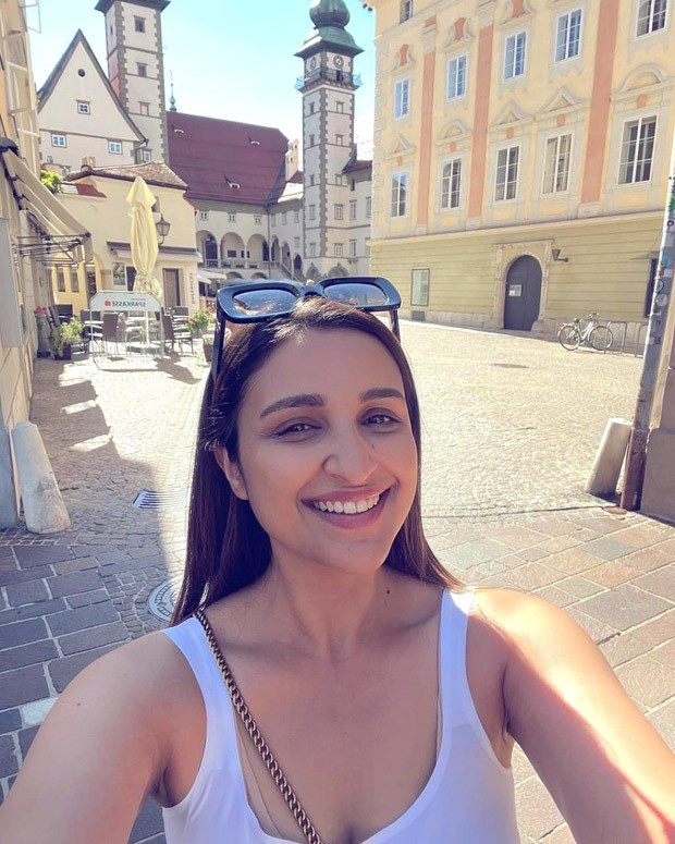 Parineeti Chopra is all smiles in no-makeup selfies from her vacation in Turkey