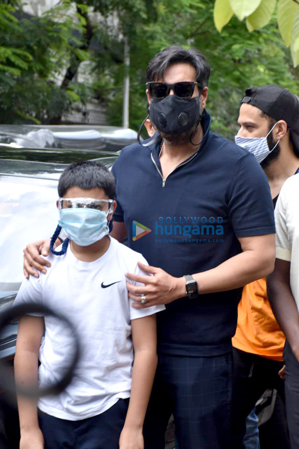 photos ajay devgn and yug devgn snapped attending a tree plantation drive in juhu 5