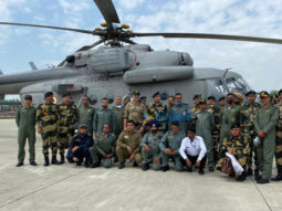 Photos: Akshay Kumar meets BSF jawans guarding the border