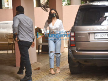 Photos: Alia Bhatt snapped at Sanjay Leela Bhansali's office in Juhu