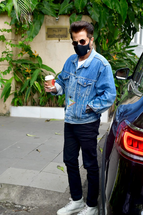 photos anil kapoor spotted at a clinic in bandra 3