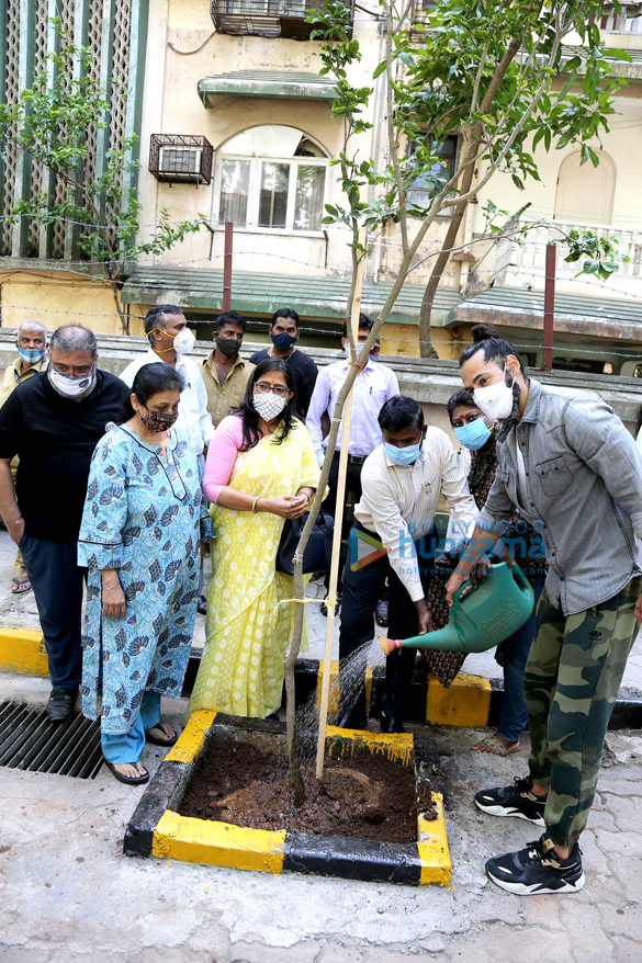 photos dino morea and anusha srinivasan iyer snapped at tree plantation drive event 2