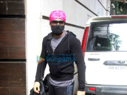 Photos: Emraan Hashmi spotted in Bandra