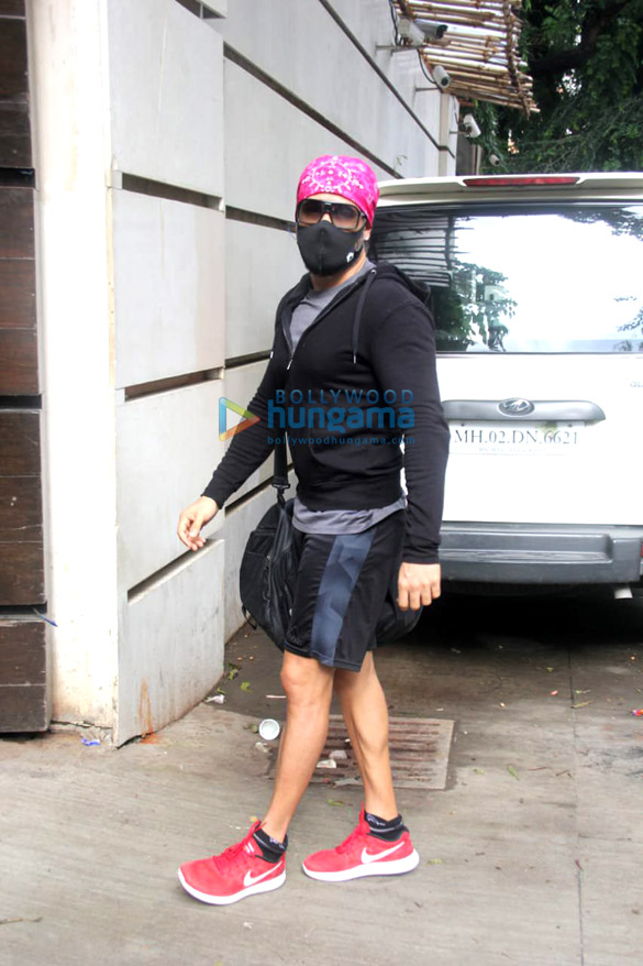 photos emraan hashmi spotted in bandra 4 3