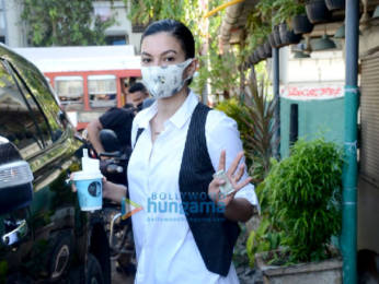 Photos: Gauahar Khan snapped in Versova