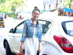 Photos: Hansika Motwani spotted at a store in Bandra