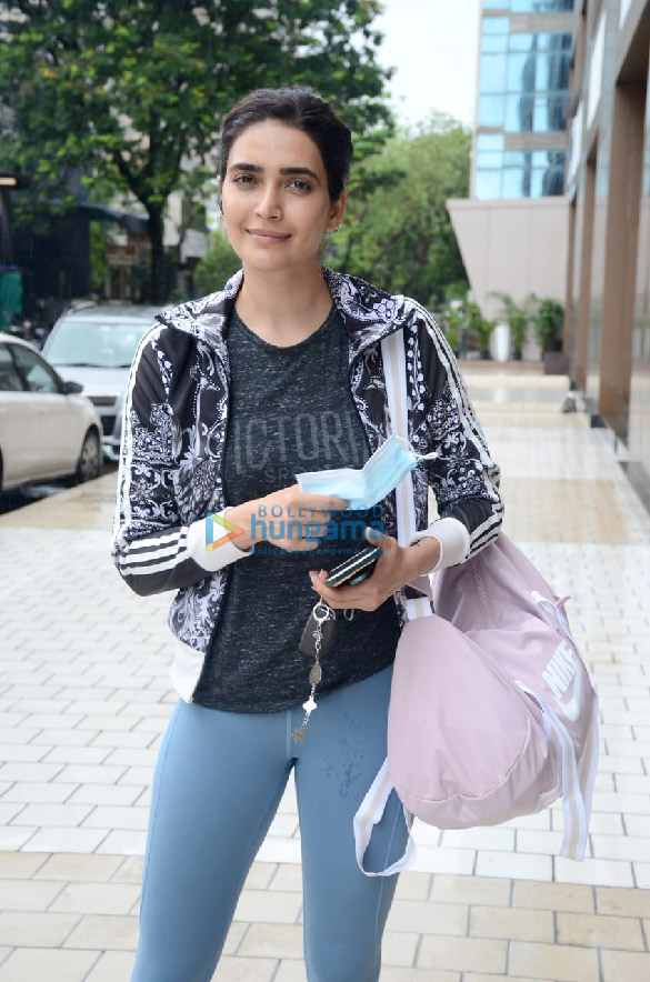 photos karishma tanna snapped at the gym 4 2