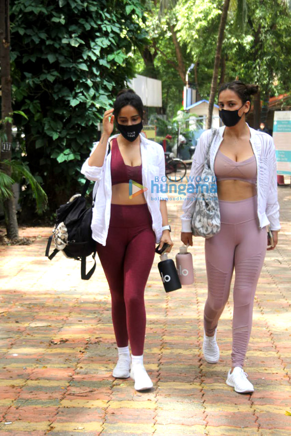 photos neha sharma and aisha sharma spotted outside the gym 2