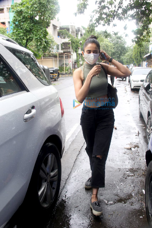 photos rakul preet singh spotted at sequel cafe in bandra 5