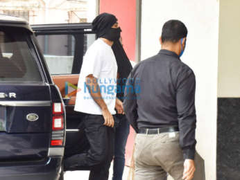 Photos: Ranbir Kapoor snapped at a clinic in Khar