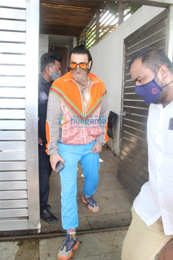 photos ranveer singh and katrina kaif spotted at zoya akhtars house at bandstand 2