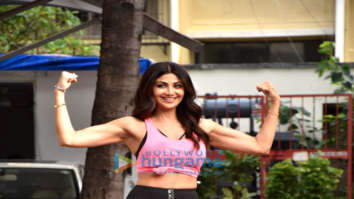 Photos: Shilpa Shetty spotted at her house