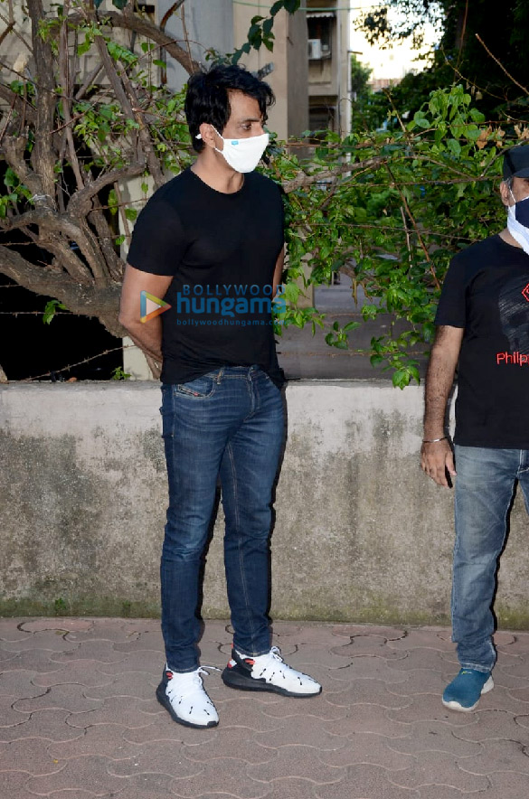 photos sonu sood snapped at his residence 4 6