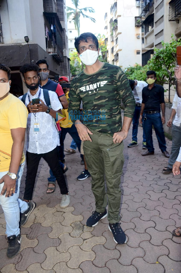 photos sonu sood snapped at his residence 5 5